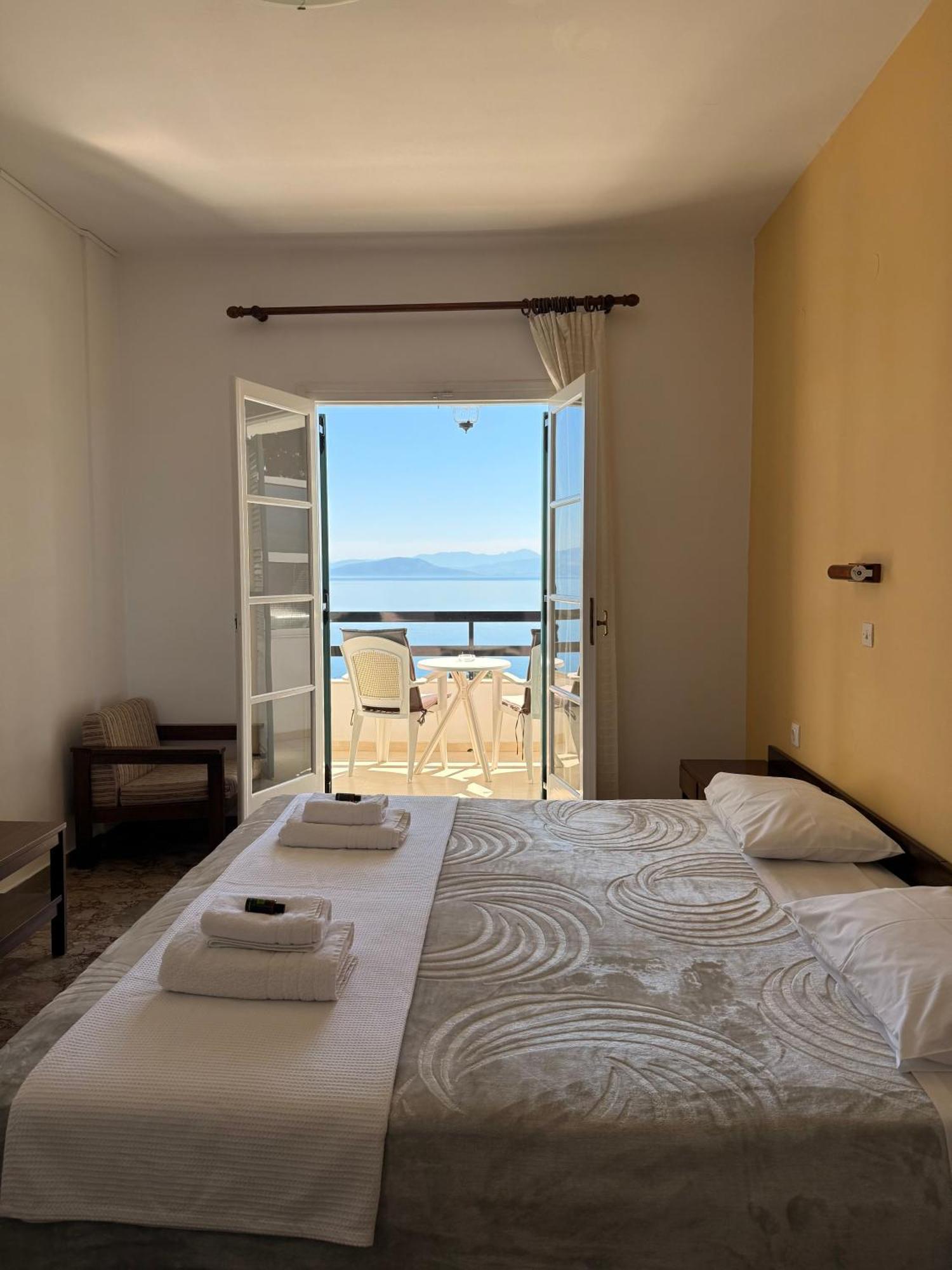 Nikoli Apartments Benitses  Luaran gambar